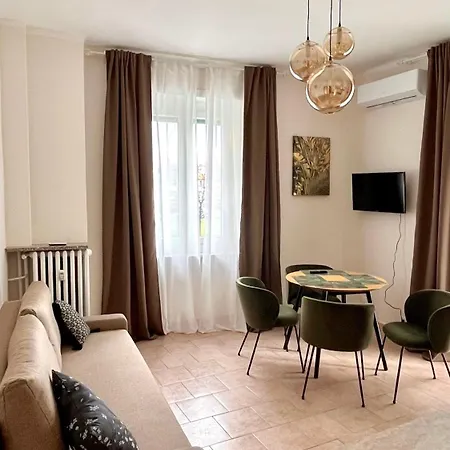 New Metro Pozzo Strada Apartment *