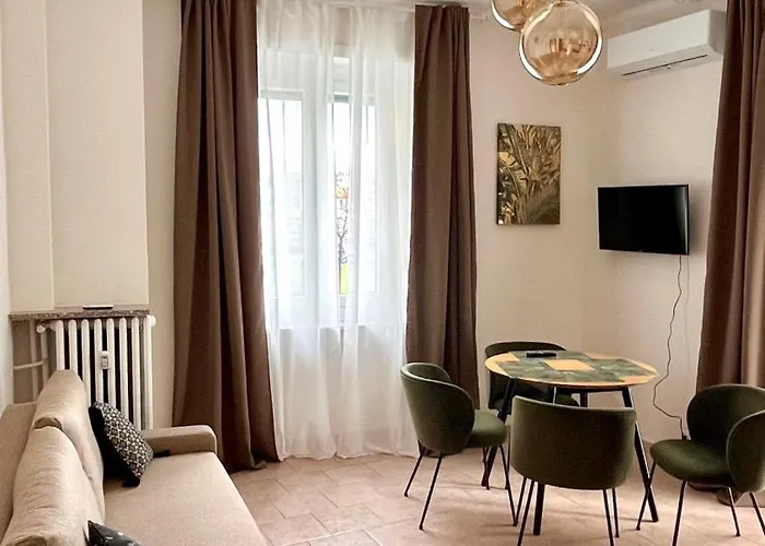 New Metro Pozzo Strada Apartment *